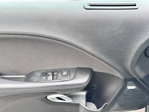 Used 2022 Dodge Challenger R/T Scat Pack image 9