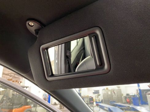 Used 2025 Toyota Camry SE image 35