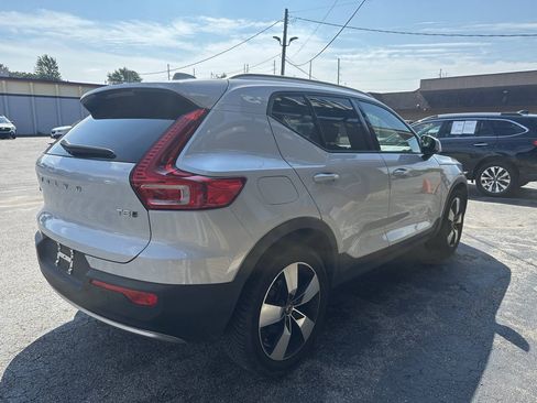 Used 2020 Volvo XC40 T5 Momentum w/ Protection Package Premier AWD/4WD image 7