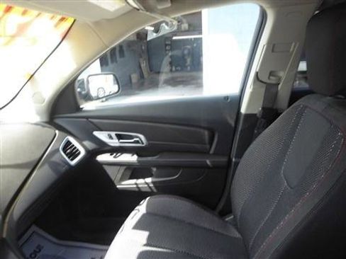 Used 2017 GMC Terrain SLE AWD/4WD image 16