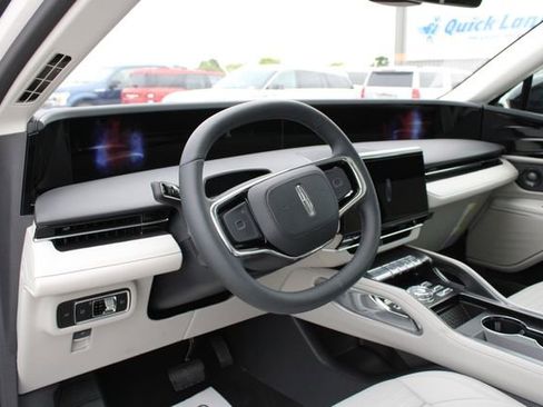 New 2026 Lincoln Nautilus Reserve AWD/4WD image 31