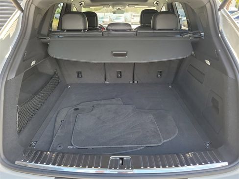 Used 2024 Porsche Cayenne S image 15