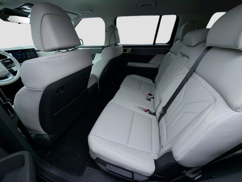 New 2026 Hyundai Santa Fe SEL FWD image 18