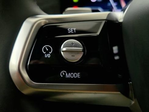 Used 2025 BMW i7 xDrive60 AWD/4WD image 63