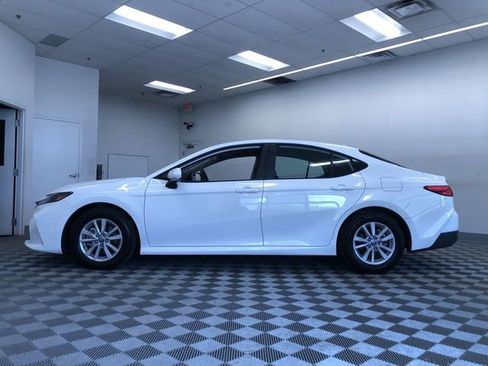 Used 2026 Toyota Camry LE FWD image 12