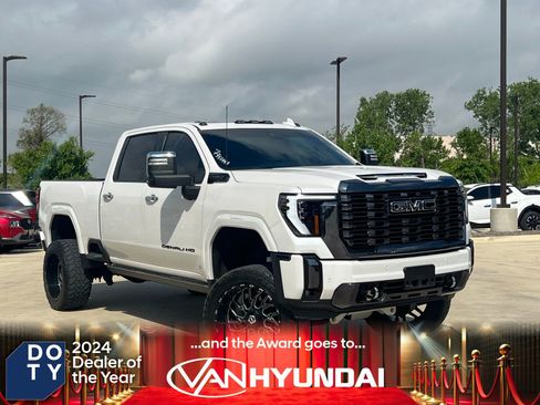 Used 2024 GMC Sierra 2500 Denali Ultimate AWD/4WD image 1