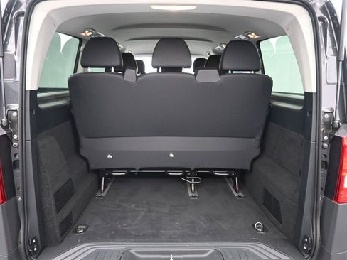 Used 2023 Mercedes-Benz Metris Passenger image 28