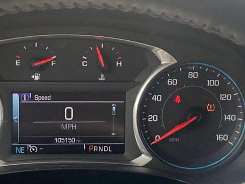 Used 2019 Chevrolet Traverse LT FWD image 15