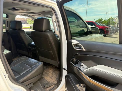 Used 2019 GMC Yukon Denali w/ Open Road Package AWD/4WD image 28
