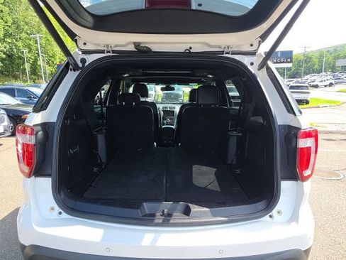 Used 2016 Ford Explorer Limited w/ Equipment Group 303A AWD/4WD image 14