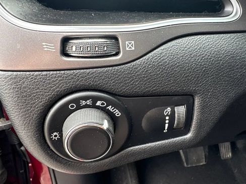 Used 2020 Jeep Cherokee Latitude FWD image 16