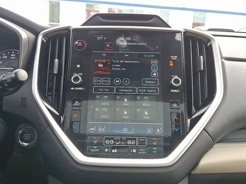 Used 2023 Subaru Ascent Limited w/ Technology Package image 18