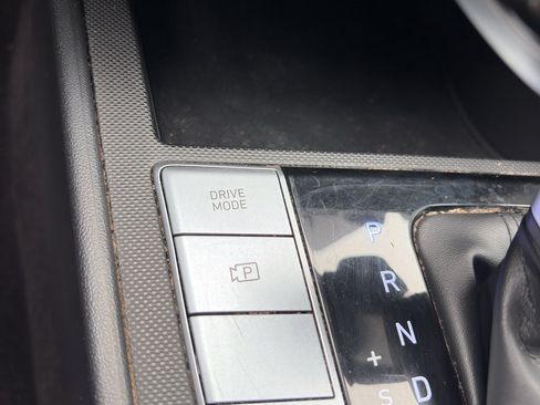 Used 2024 Hyundai Elantra SEL FWD image 22