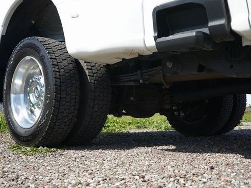 Used 2025 Ford F450 Platinum w/ Camper Package image 14