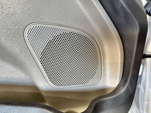 Used 2016 Ford Fiesta SE image 25