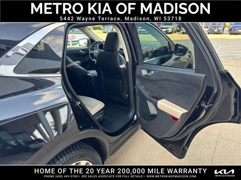 Used 2020 Ford Escape Titanium AWD/4WD image 37