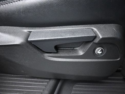 Used 2023 Honda Pilot EX-L image 49