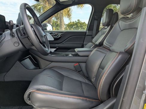 New 2025 Lincoln Aviator Black Label w/ Black Label Special Edition AWD/4WD image 14