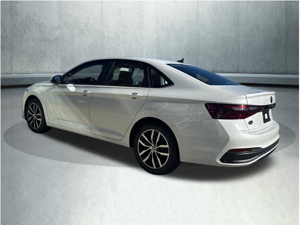 New 2027 Volkswagen Jetta SE FWD image 3