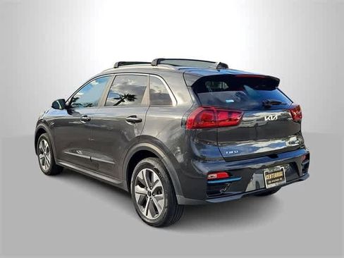 Used 2022 Kia Niro EX image 6