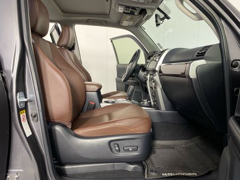 Used 2019 Toyota 4Runner Limited AWD/4WD image 13