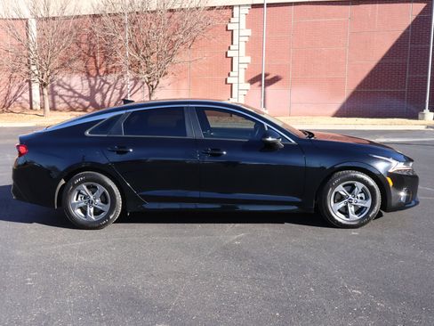 Used 2023 Kia K5 LXS image 26