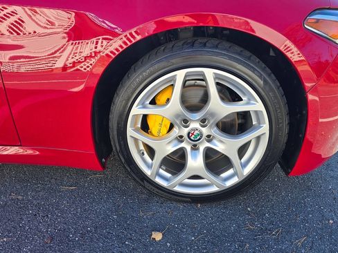 Used 2018 Alfa Romeo Giulia Ti image 13