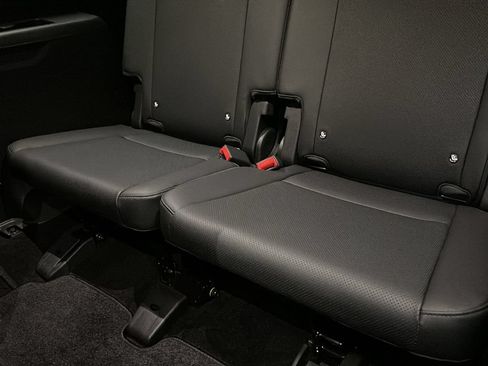 Certified 2025 Hyundai Santa Fe SEL AWD/4WD image 17