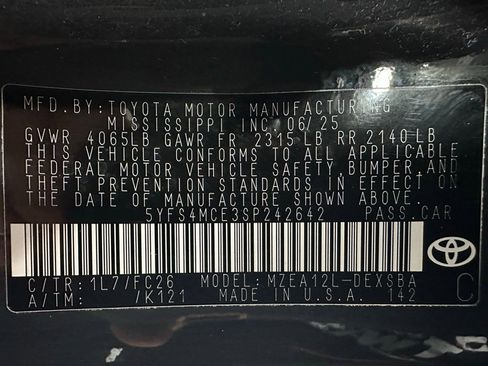 Used 2025 Toyota Corolla SE image 11