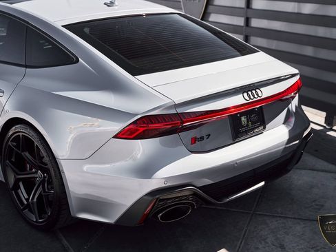 Used 2025 Audi RS 7 Performance AWD/4WD image 7