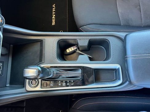 Used 2022 Nissan Sentra SR w/ Trunk Package image 21