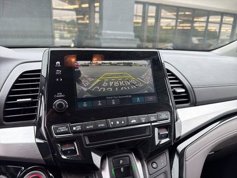 Used 2023 Honda Odyssey Touring image 19