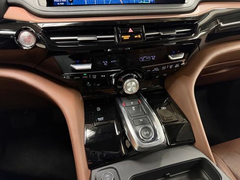 Certified 2025 Acura MDX SH-AWD w/ Technology Package image 27