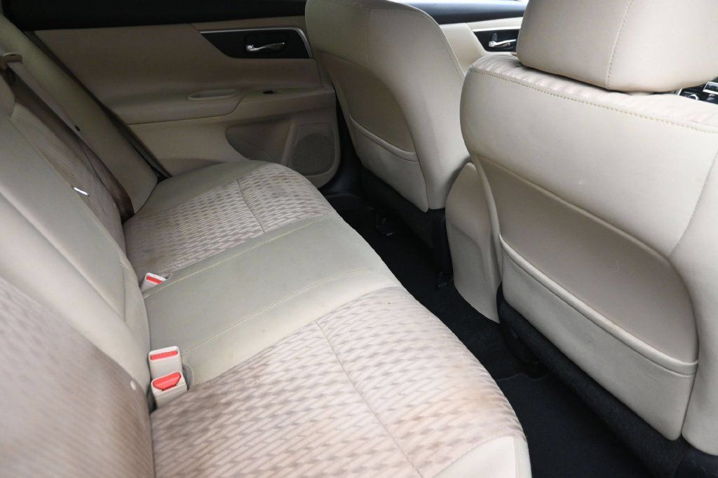 Used 2018 Nissan Altima 2.5 SV FWD image 10
