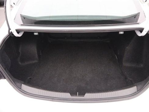 Used 2024 Chevrolet Malibu LT image 7