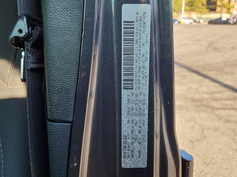 Used 2018 Jeep Wrangler Unlimited Sport S image 26