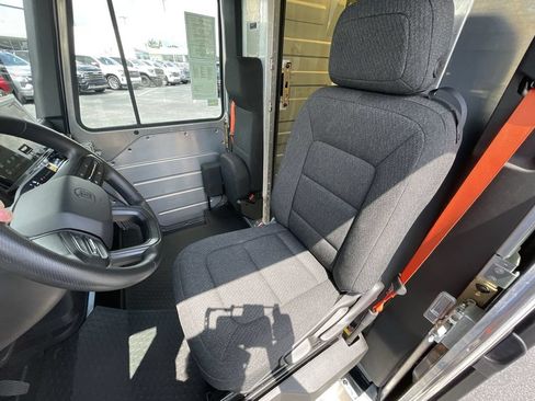 Used 2024 Chevrolet Brightdrop 600 w/ Commercial Equipment Package AWD/4WD image 19