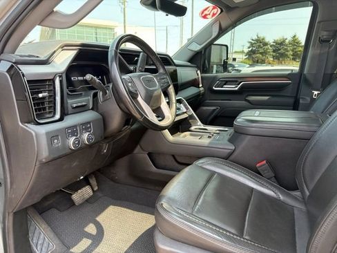 Used 2024 GMC Sierra 2500 Denali w/ Denali Reserve Package AWD/4WD image 19