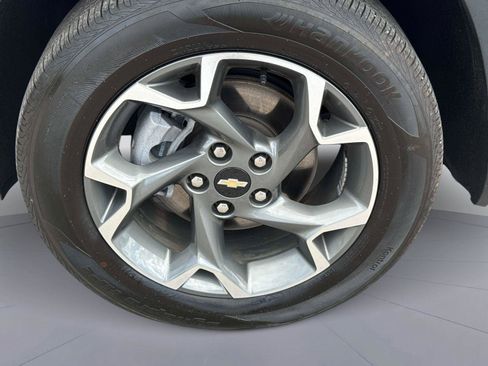 Used 2024 Chevrolet Trax LT FWD image 11