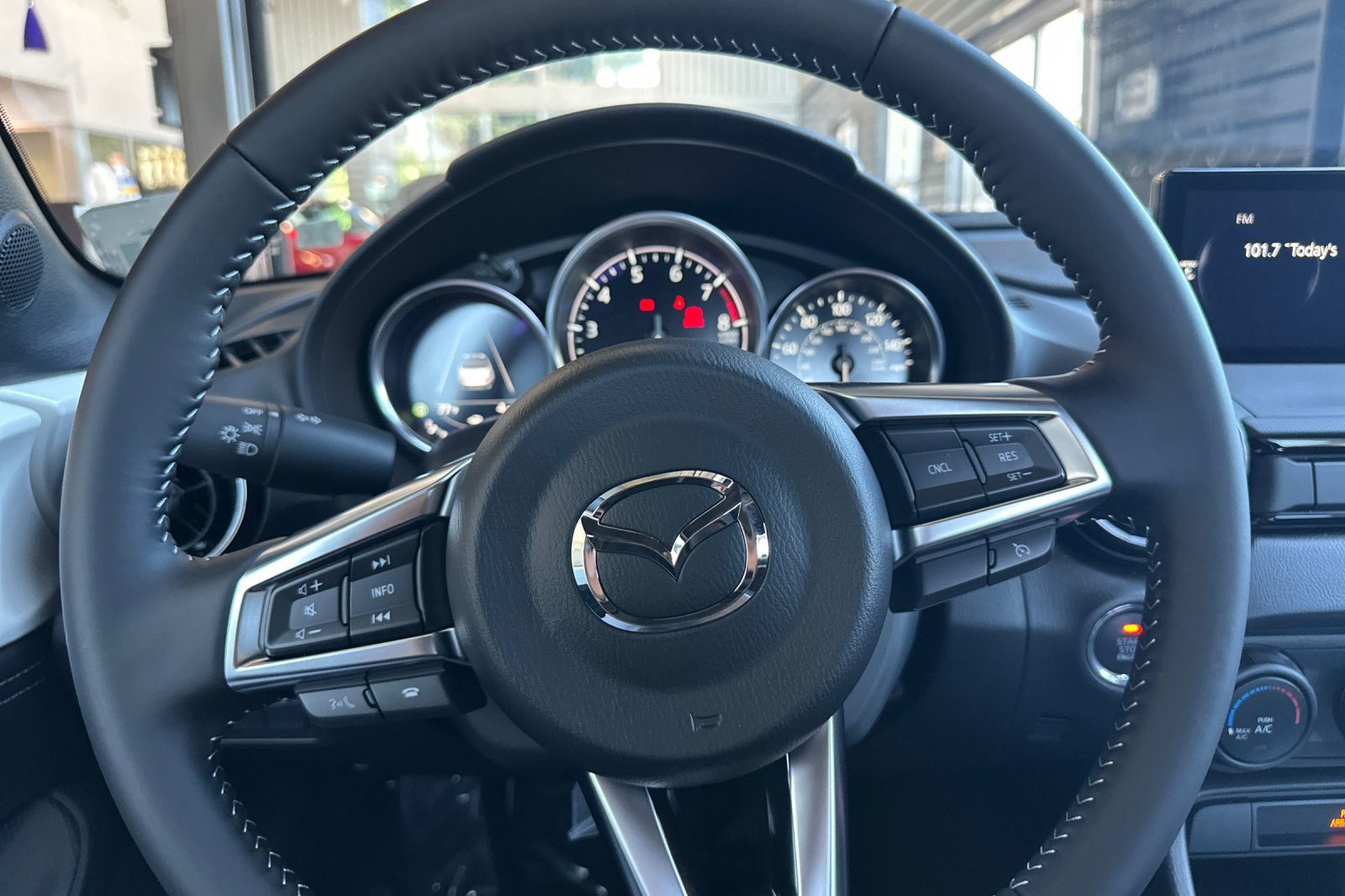 New 2026 MAZDA MX-5 Miata Club w/ Weather Package RWD image 18