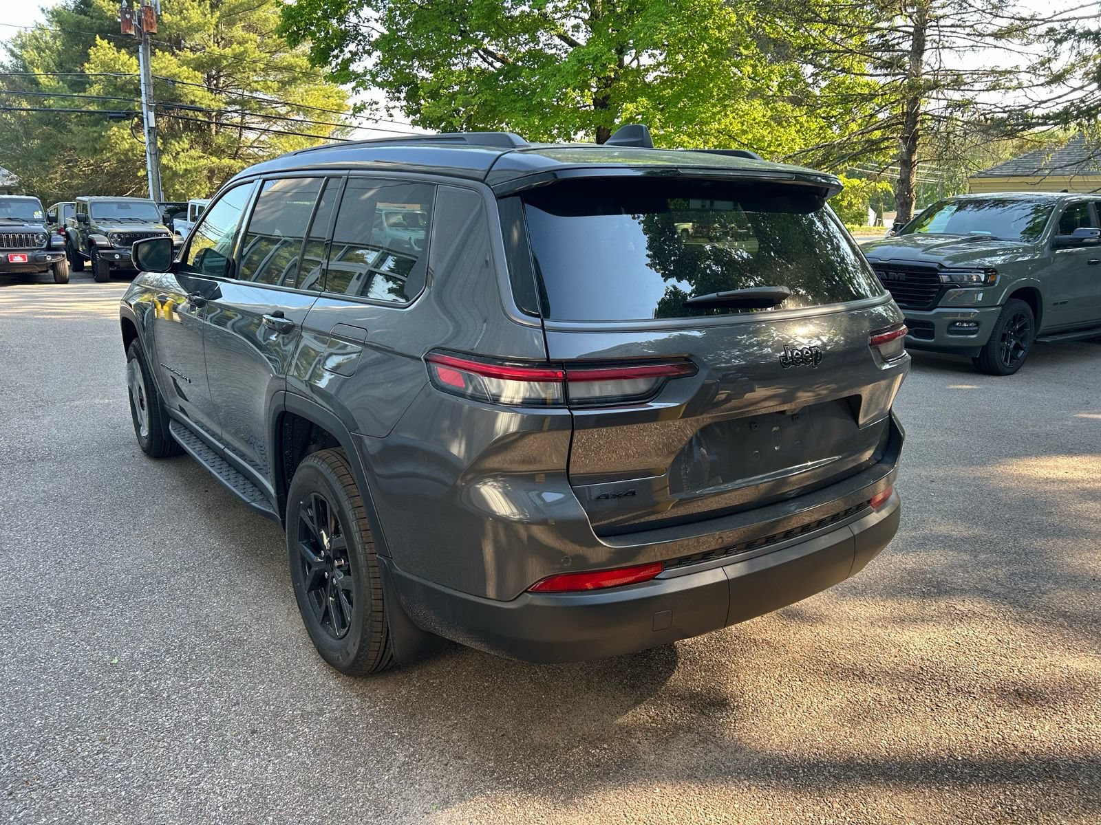 New 2026 Jeep Grand Cherokee L 4WD image 7