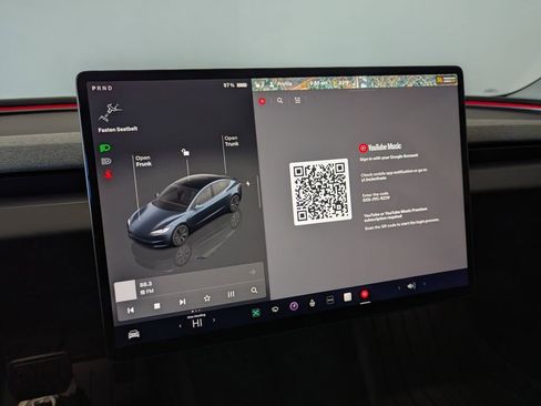 Used 2024 Tesla Model 3 Standard Range image 42