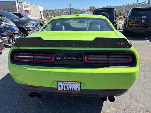 Used 2015 Dodge Challenger R/T Plus image 9
