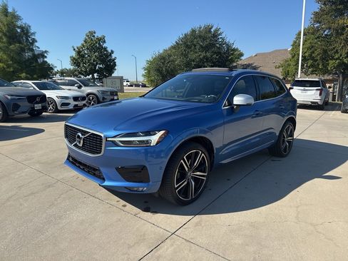 Used 2019 Volvo XC60 T5 R-Design image 1