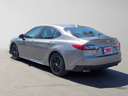 Certified 2026 Toyota Camry SE FWD image 5