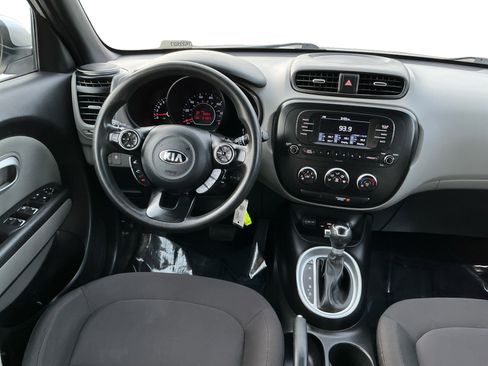 Used 2018 Kia Soul image 15