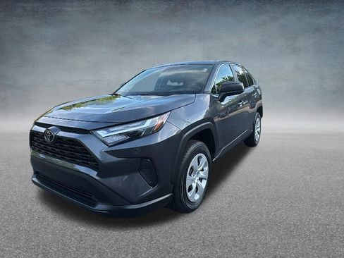Used 2025 Toyota RAV4 LE AWD/4WD image 5