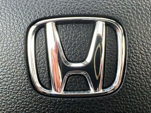 Used 2022 Honda Pilot Touring image 35