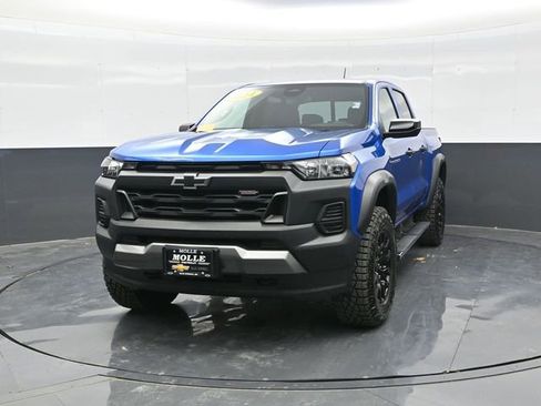 Used 2024 Chevrolet Colorado Trail Boss AWD/4WD image 2