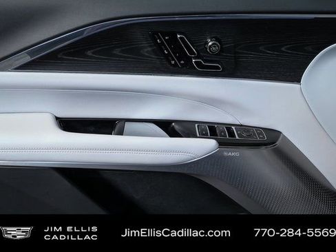 Certified 2024 Cadillac Lyriq Sport image 7